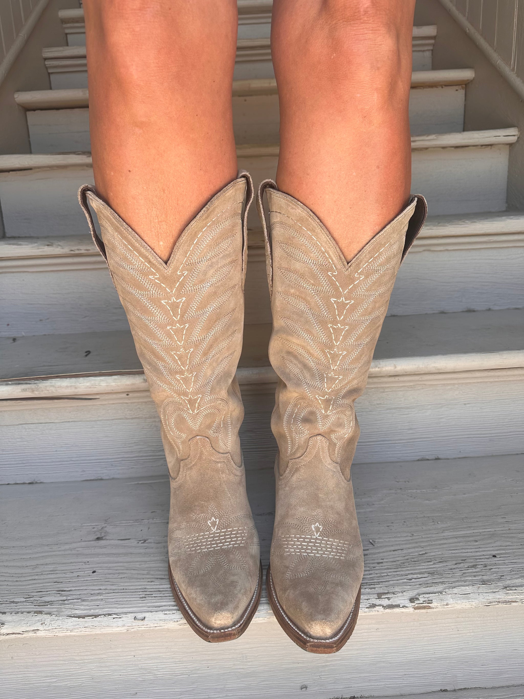 Squash Blossom Boot - Latte Suede – Honeysuckle Rose Boutique